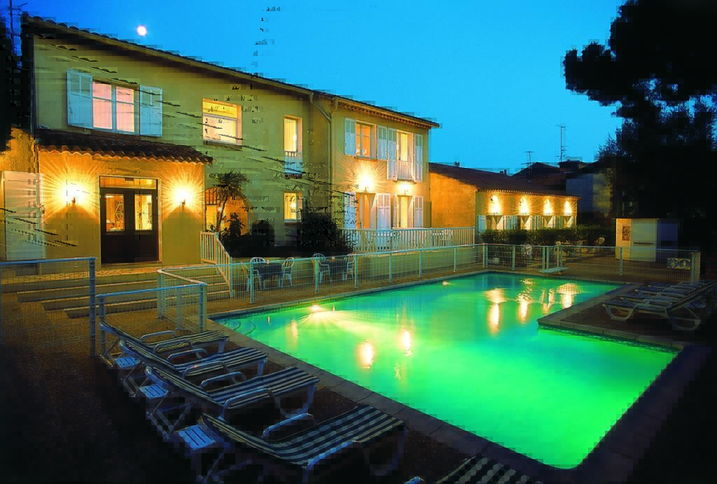 Hotel Lou Paouvadou Sainte-Maxime Exterior photo